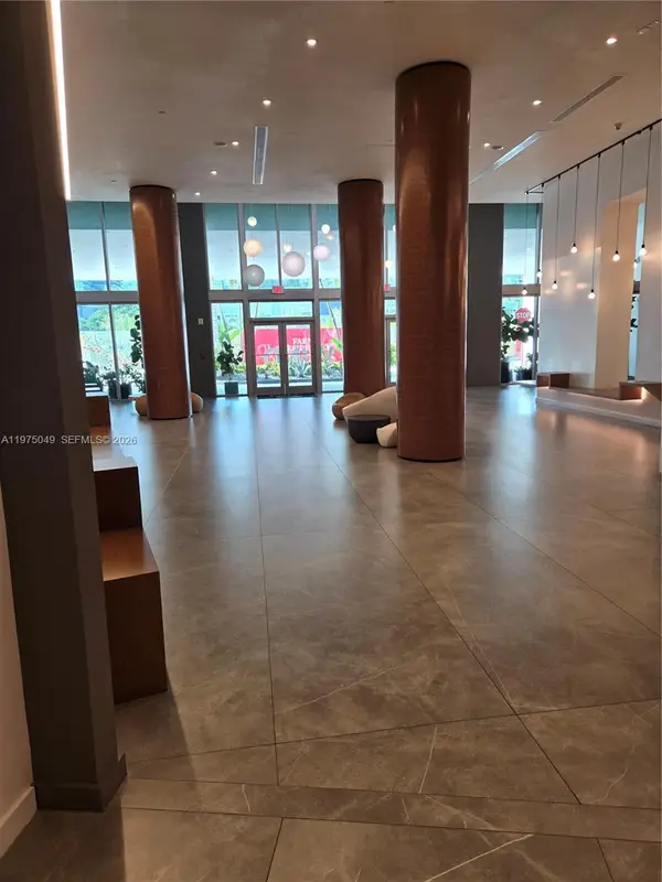 350 S Miami Ave #3507, Miami, FL 33130