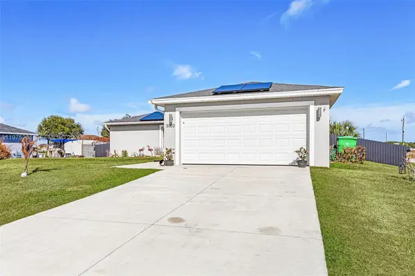9032 Meadow Circle, La Belle, FL 33935