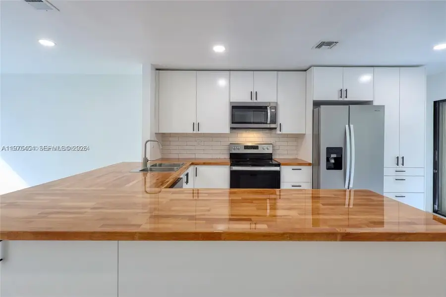 3905 Adra Ave #J-46B, Doral, FL 33178 - #3