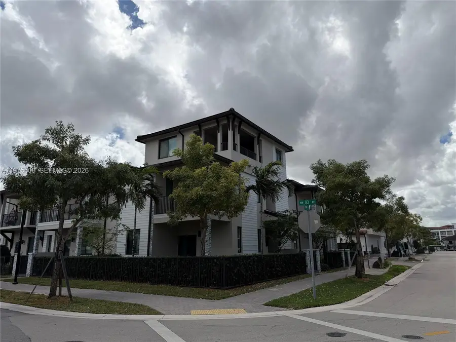 8304 NW 49th St, Doral, FL 33166 - #3