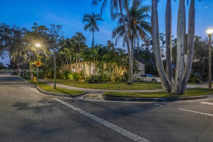 7630 NE 8th Ave, Miami, FL 33138 - #2