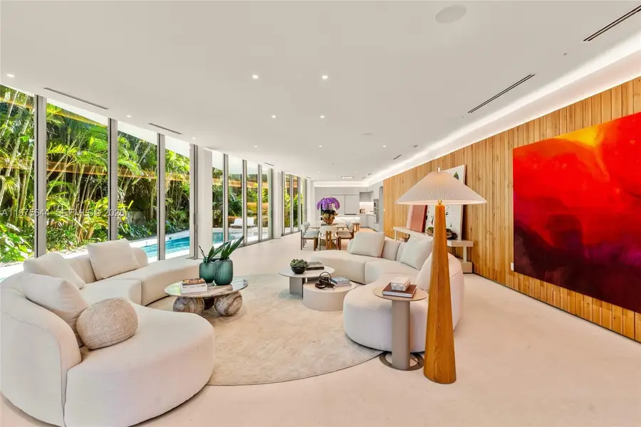 1616 Onaway Dr, Miami, FL 33133 - #2