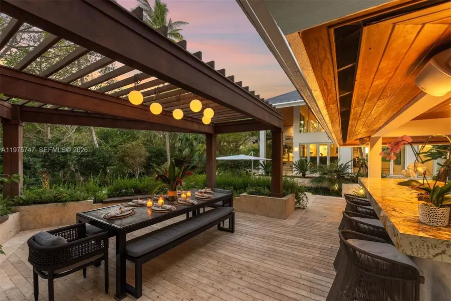 7150 W Lago Dr, Coral Gables, FL 33143 - #3