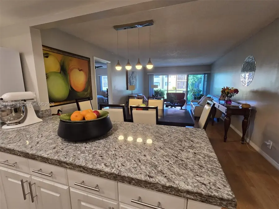 140 Lakeview Dr #111, Weston, FL 33326 - #2