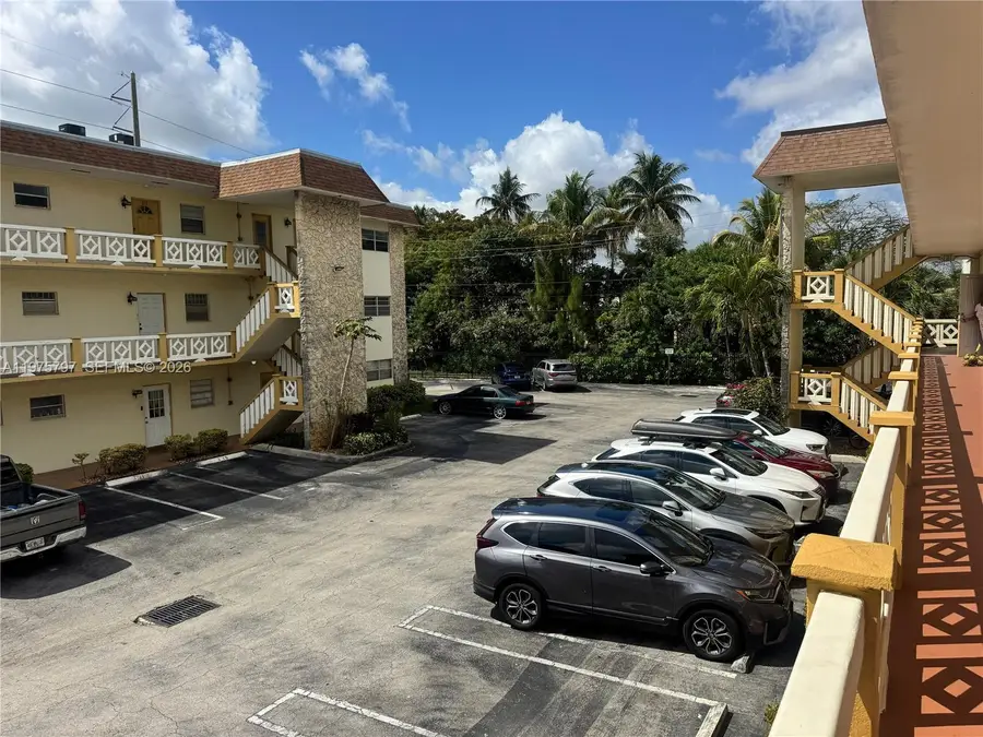 5121 W Oakland Park Blvd #204, Lauderdale Lakes, FL 33313 - #2