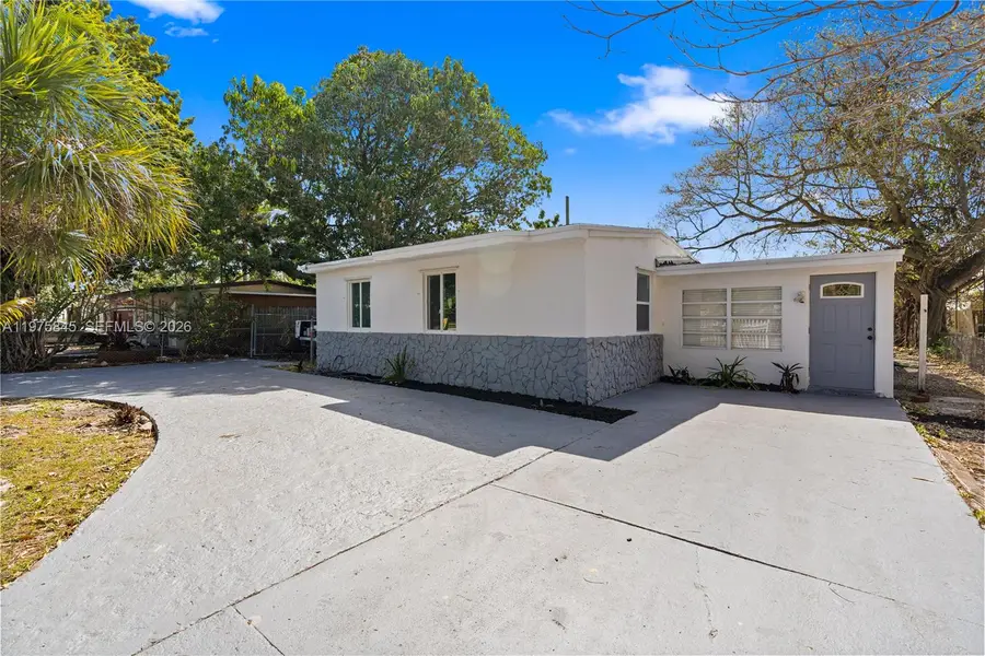 4520 SW 38th St, West Park, FL 33023 - #3