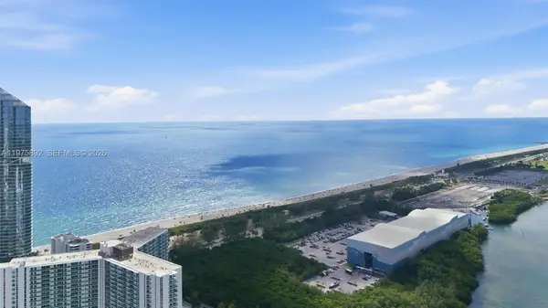 100 Bayview Dr #1106, Sunny Isles Beach, FL 33160