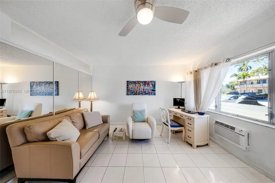 1015 SW 11th Ave #5K, Hallandale Beach, FL 33009 - #2