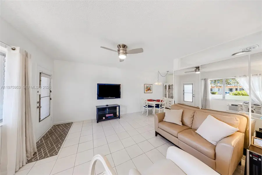 1015 SW 11th Ave #5K, Hallandale Beach, FL 33009 - #3