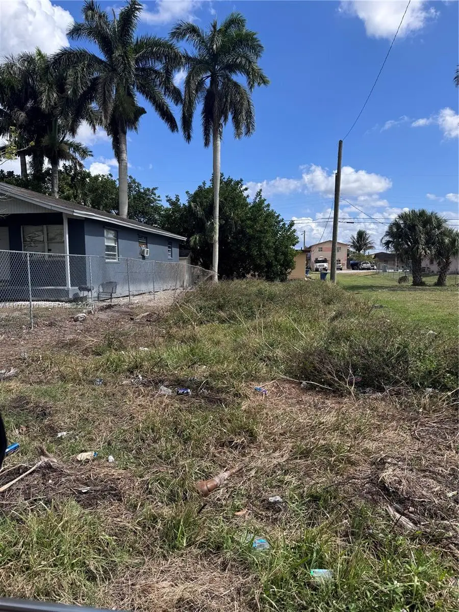 609 SW 8th St, Belle Glade, FL 33430 - #2