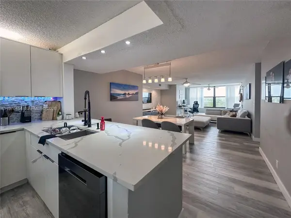 2766 S Carambola Cir S #404, Coconut Creek, FL 33066