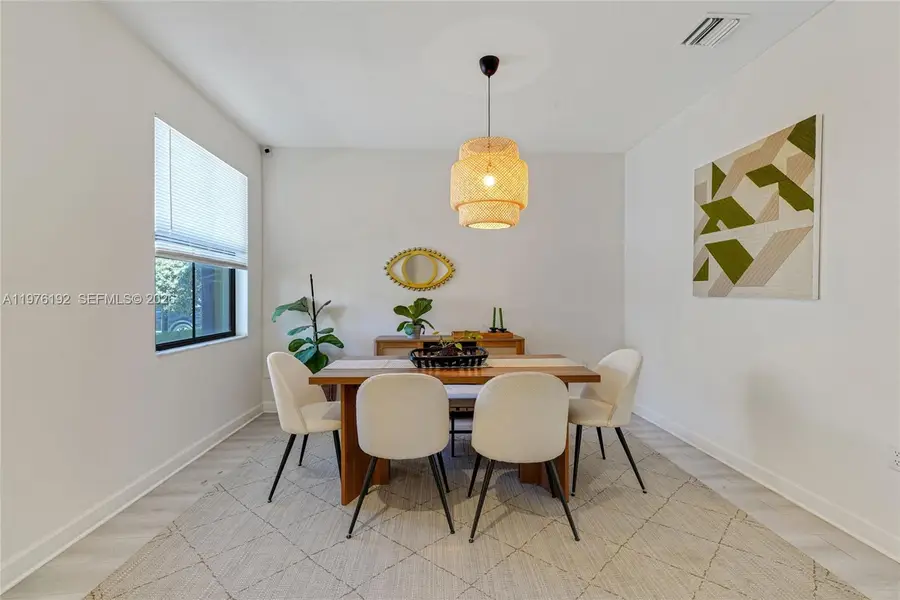 10589 W 33rd Ln, Hialeah, FL 33018 - #3