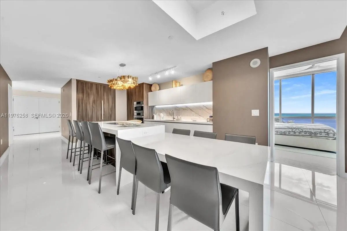 851 NE 1st Ave #3711, Miami, FL 33132 - #1