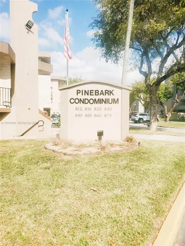 830 NW 87th Ave #406, Miami, FL 33172