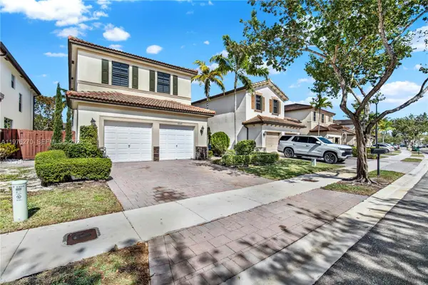 9243 SW 227th Ter, Cutler Bay, FL 33190