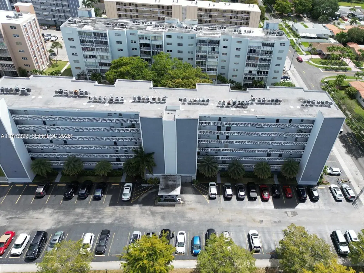 320 NE 12th Ave #703, Hallandale Beach, FL 33009 - #1