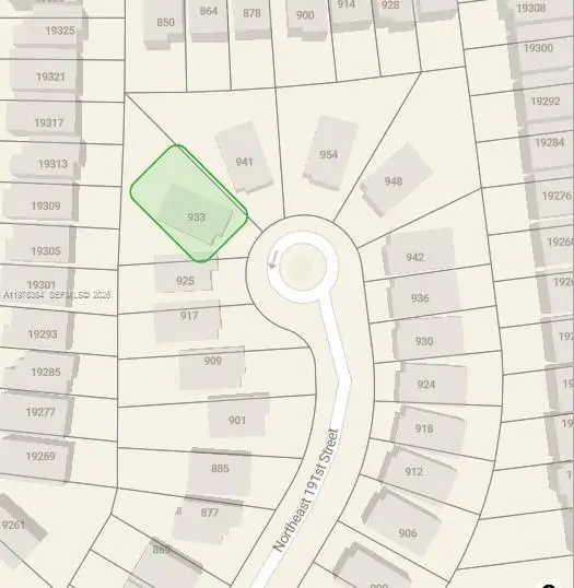 933 NE 191st St, Miami, FL 33179 - #2