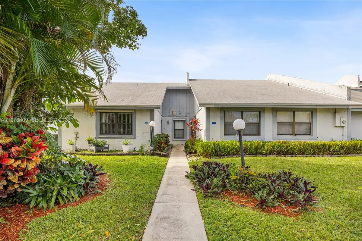 213 NW 60th Ave, Margate, FL 33063 - #1