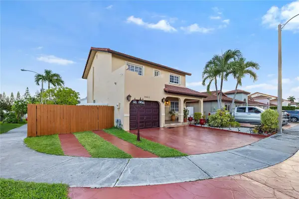 3502 W 72nd St, Hialeah, FL 33018