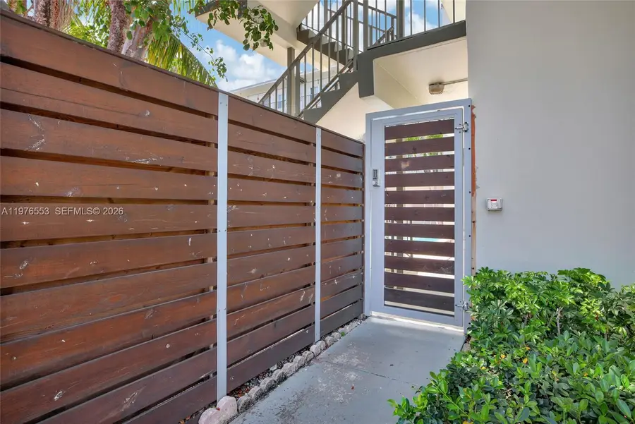 609 NE 13th Ave #301, Fort Lauderdale, FL 33304 - #3