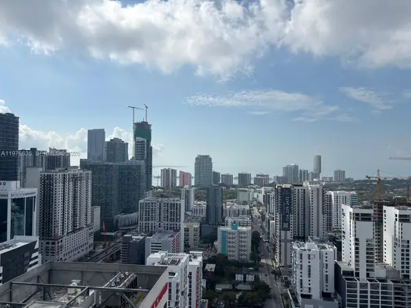 185 SW 7th St #4004, Miami, FL 33130