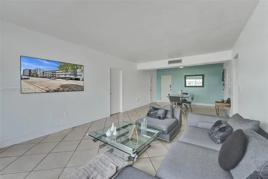 1880 S Treasure Dr #2G, North Bay Village, FL 33141 - #3