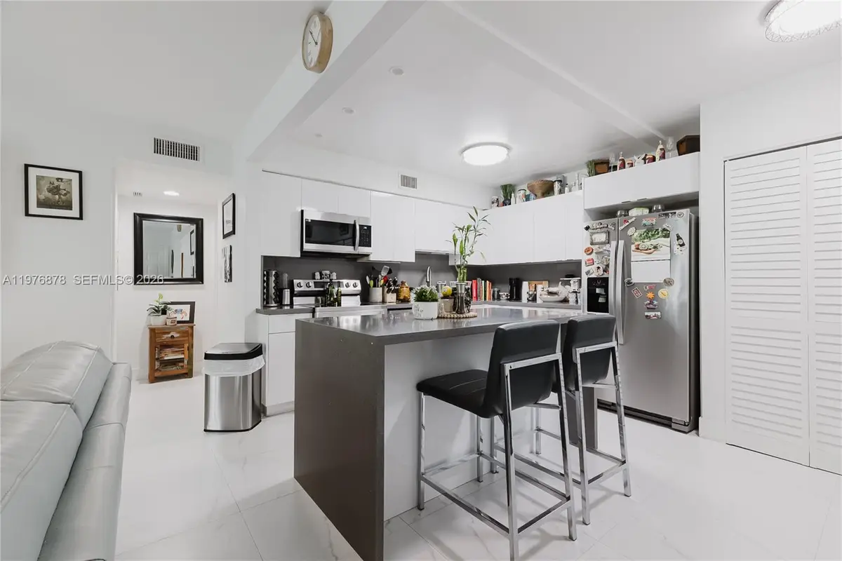 2621 SW 12th Ter, Fort Lauderdale, FL 33315 - #1