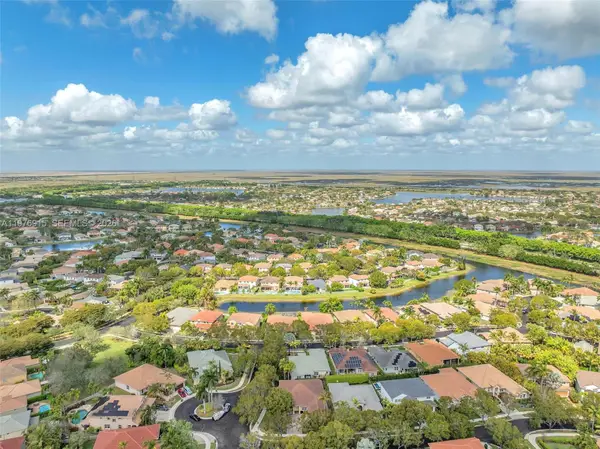 1435 Cardinal Way, Weston, FL 33327