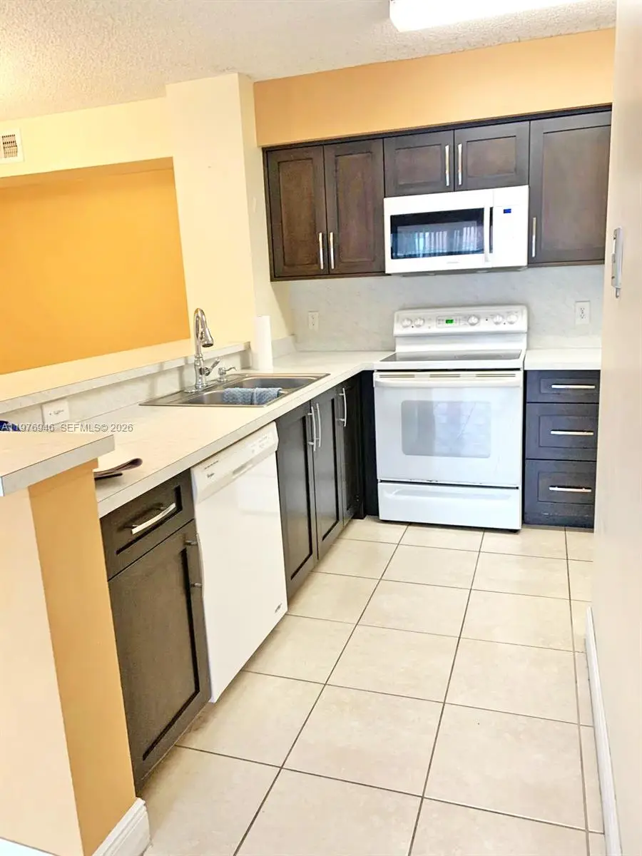 650 S Park Rd #24-5, Hollywood, FL 33021 - #3