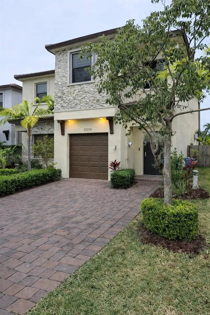 25216 SW 108th Ct, Homestead, FL 33032 - #1