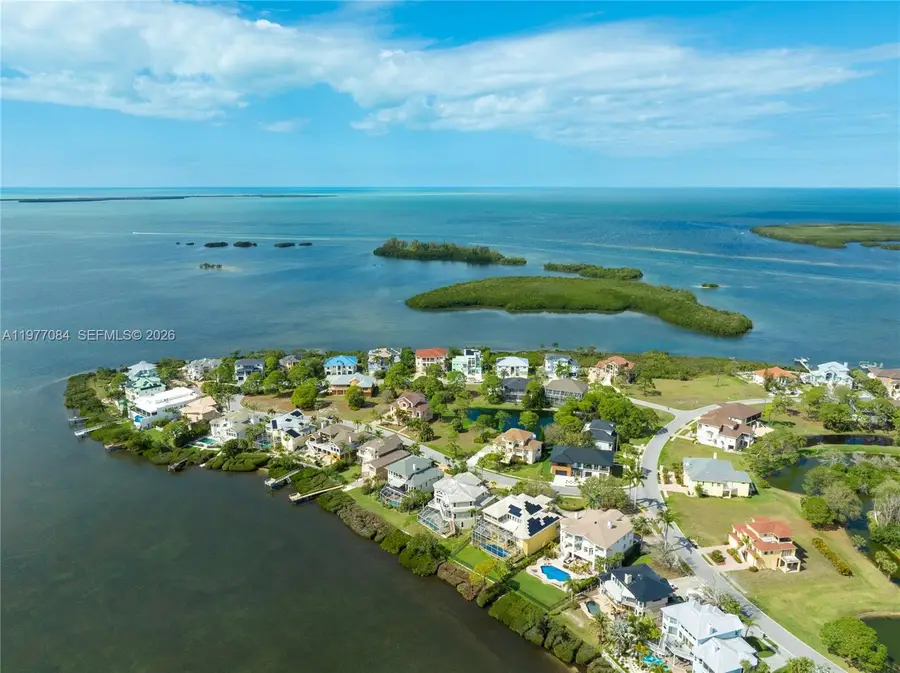 0 Harbour Watch Cir, Tarpon Springs, FL 34689 - #2