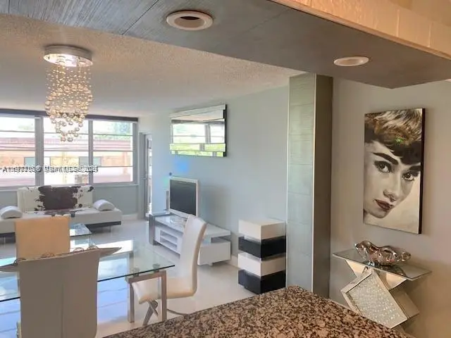 8000 Harding Ave #2B, Miami Beach, FL 33141 - #3