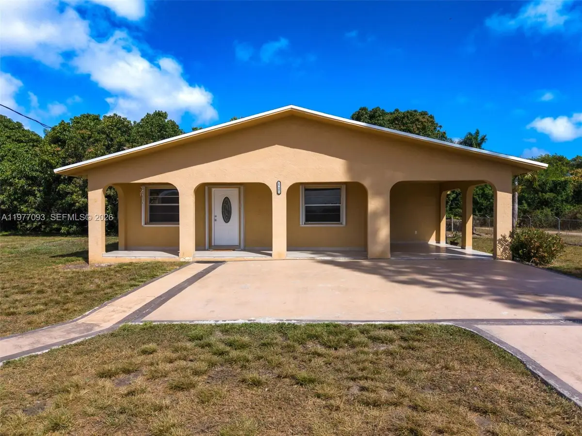 15401 SW 212th St, Miami, FL 33187 - #1