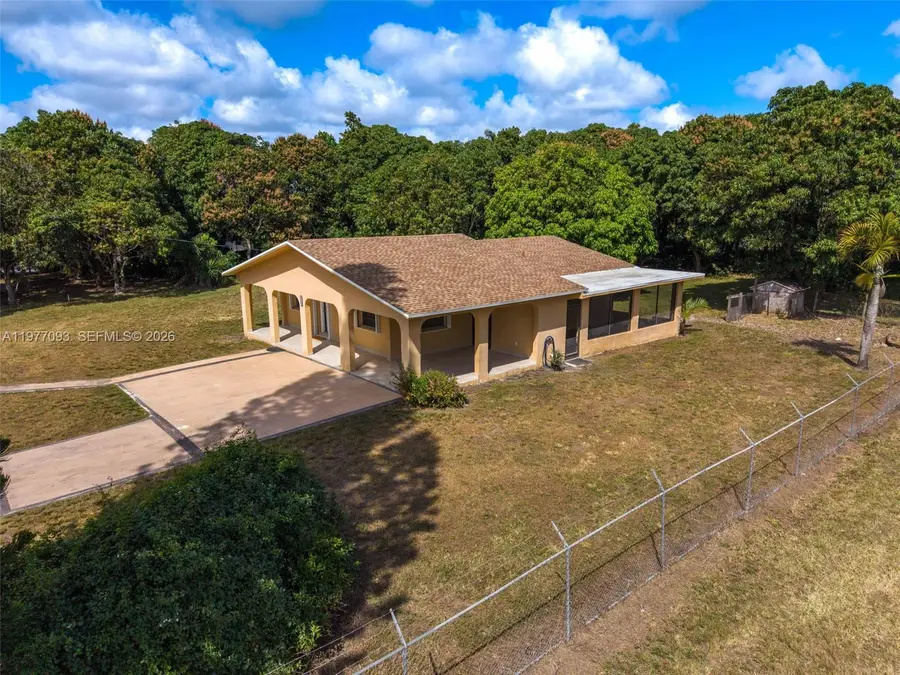 15401 SW 212th St, Miami, FL 33187 - #3