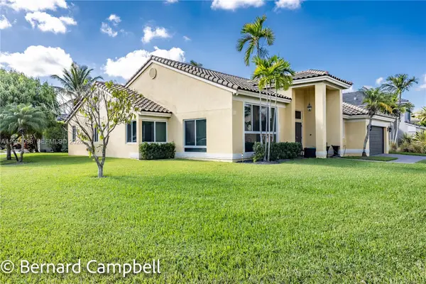 1210 NW 193rd Ave, Pembroke Pines, FL 33029