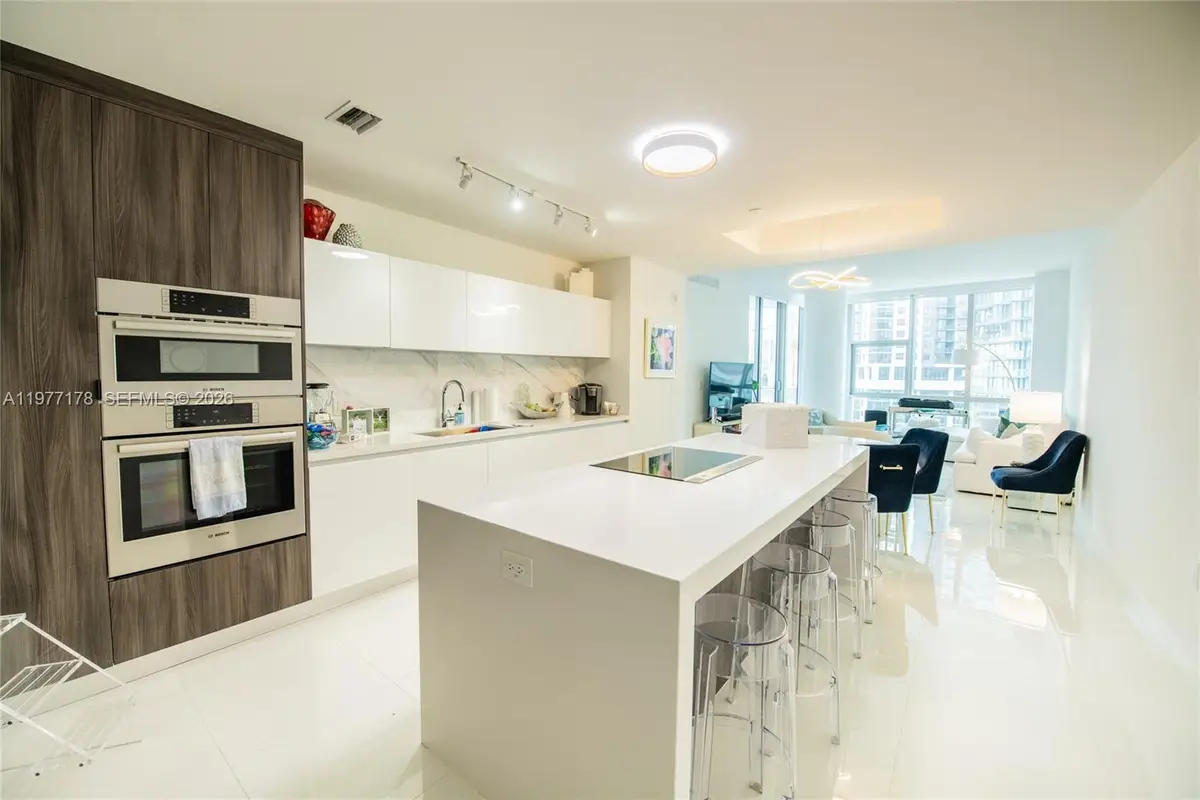 851 NE 1st Ave #811, Miami, FL 33132 - #1