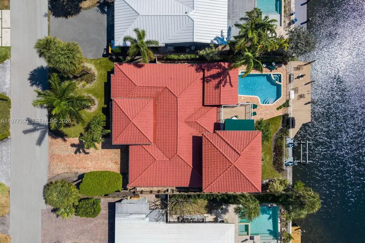 2046 NE 15th St, Fort Lauderdale, FL 33304 - #1