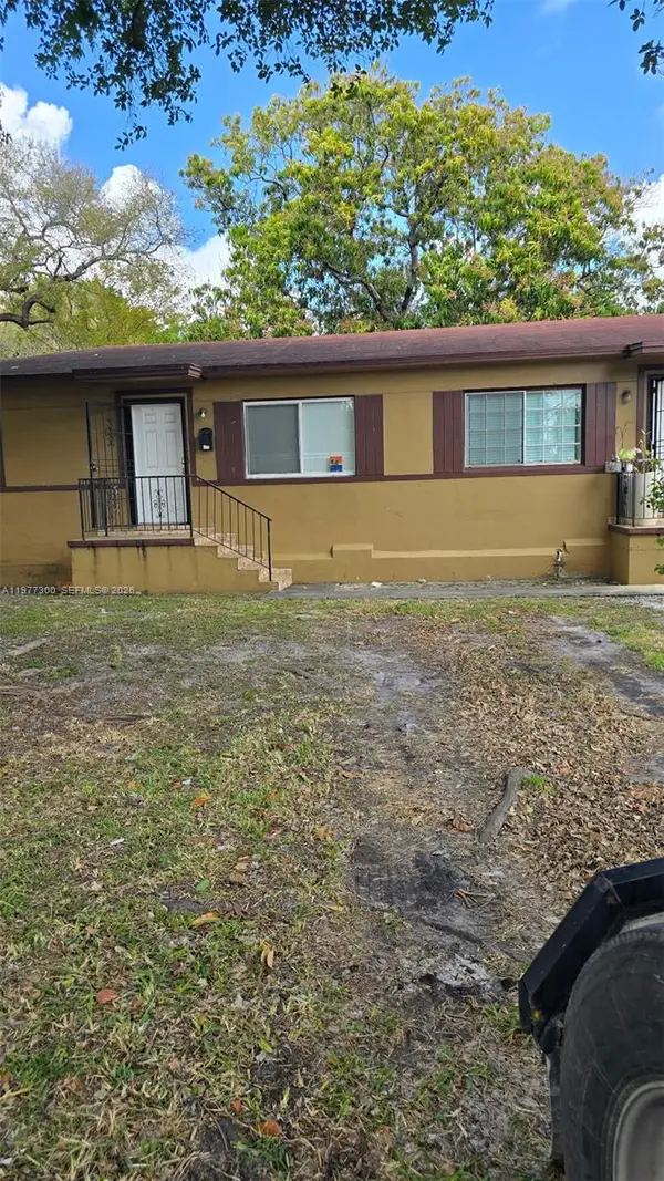 6910 NW 5th Pl, Miami, FL 33150