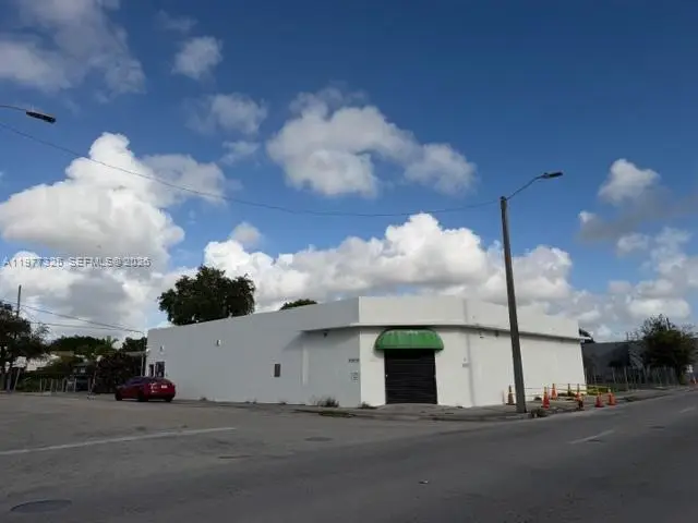 102 NW 22nd Ave, Miami, FL 33125 - #1