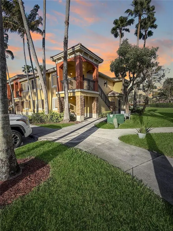 945 NE 34th Ave #204, Homestead, FL 33033