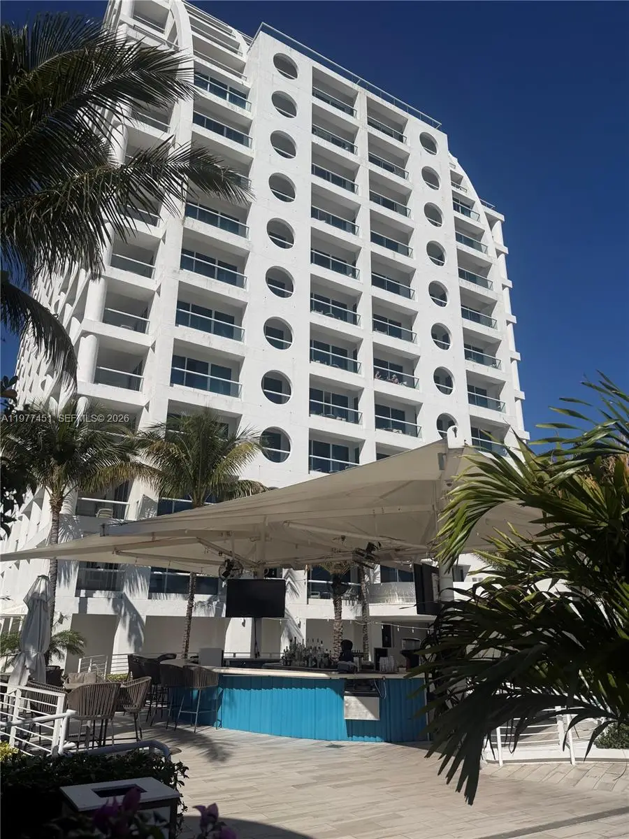 551 N Fort Lauderdale Beach Blvd #R2201, Fort Lauderdale, FL 33304 - #2