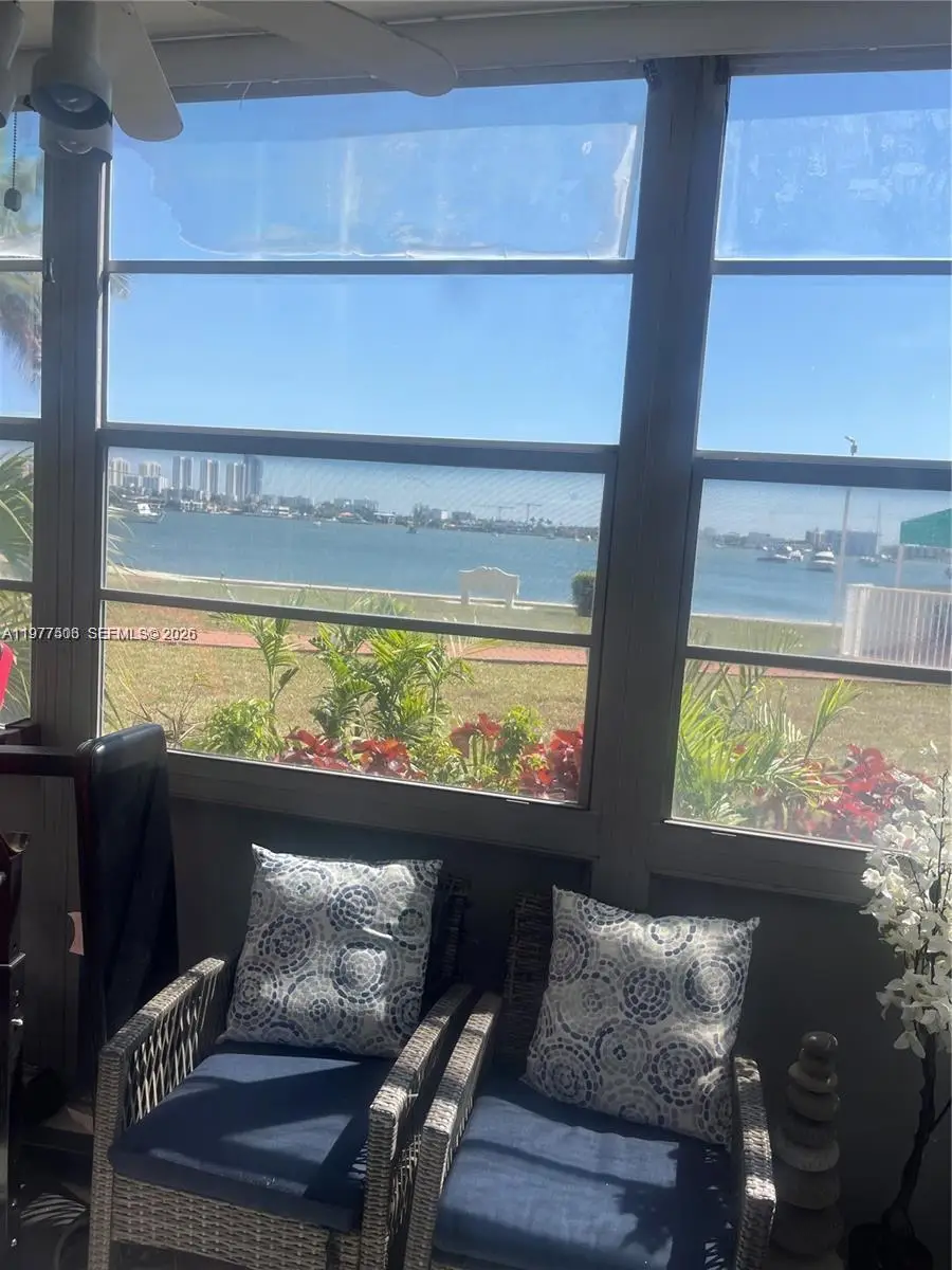 2910 Point East Dr #M109, Aventura, FL 33160 - #2