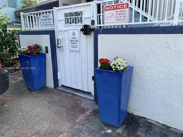 322 Taylor St #2D, Hollywood, FL 33019