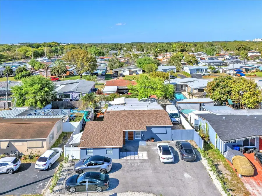 7151 Taft St, Hollywood, FL 33024 - #2