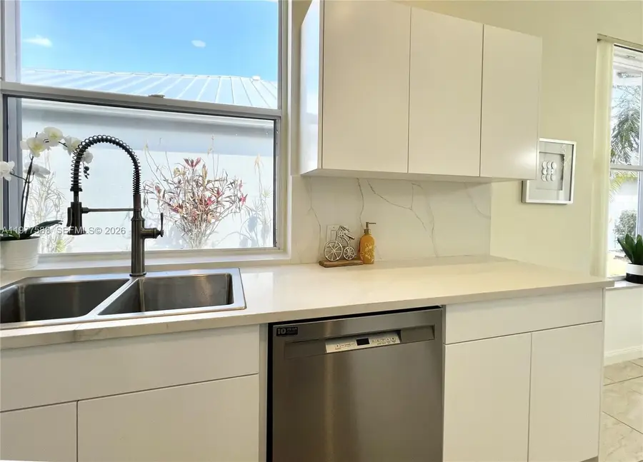 7625 SE Bay Cedar Cir, Hobe Sound, FL 33455 - #3