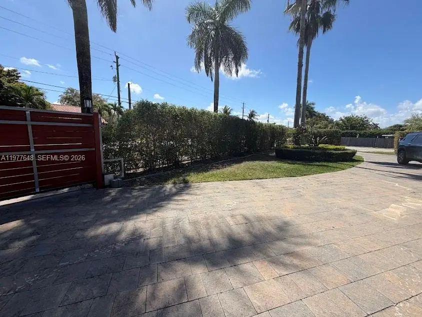 16761 SW 92nd Ave, Palmetto Bay, FL 33157 - #2