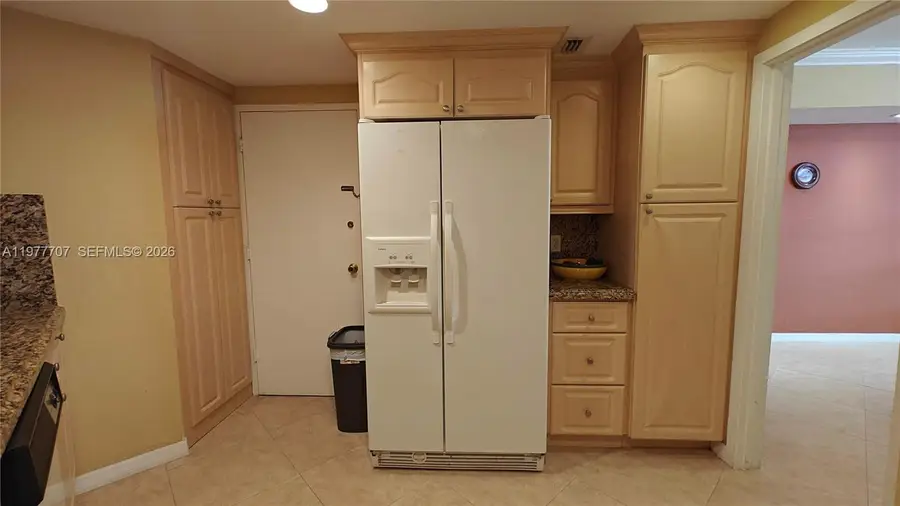 825 Brickell Bay Dr #841, Miami, FL 33131 - #2