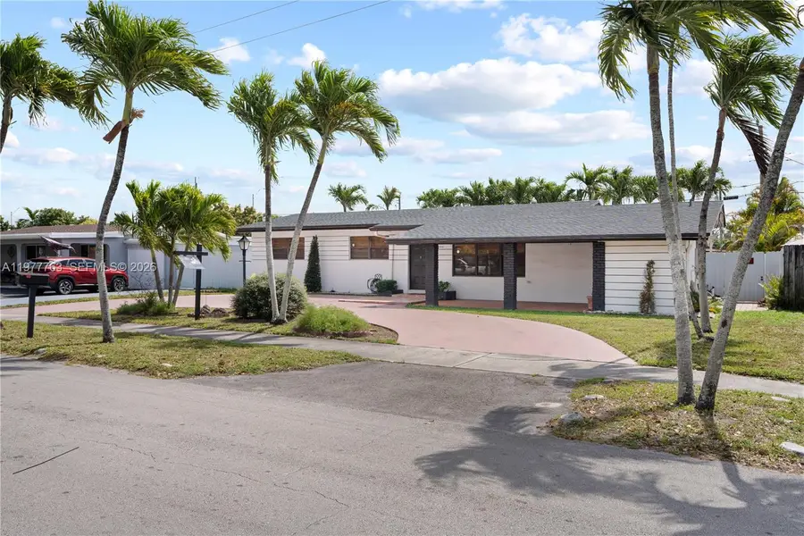 1100 W 53rd Ter, Hialeah, FL 33012 - #3