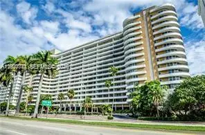5555 Collins Ave #15W, Miami Beach, FL 33140 - #2