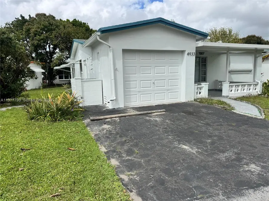 4933 NW 42nd St, Lauderdale Lakes, FL 33319 - #3